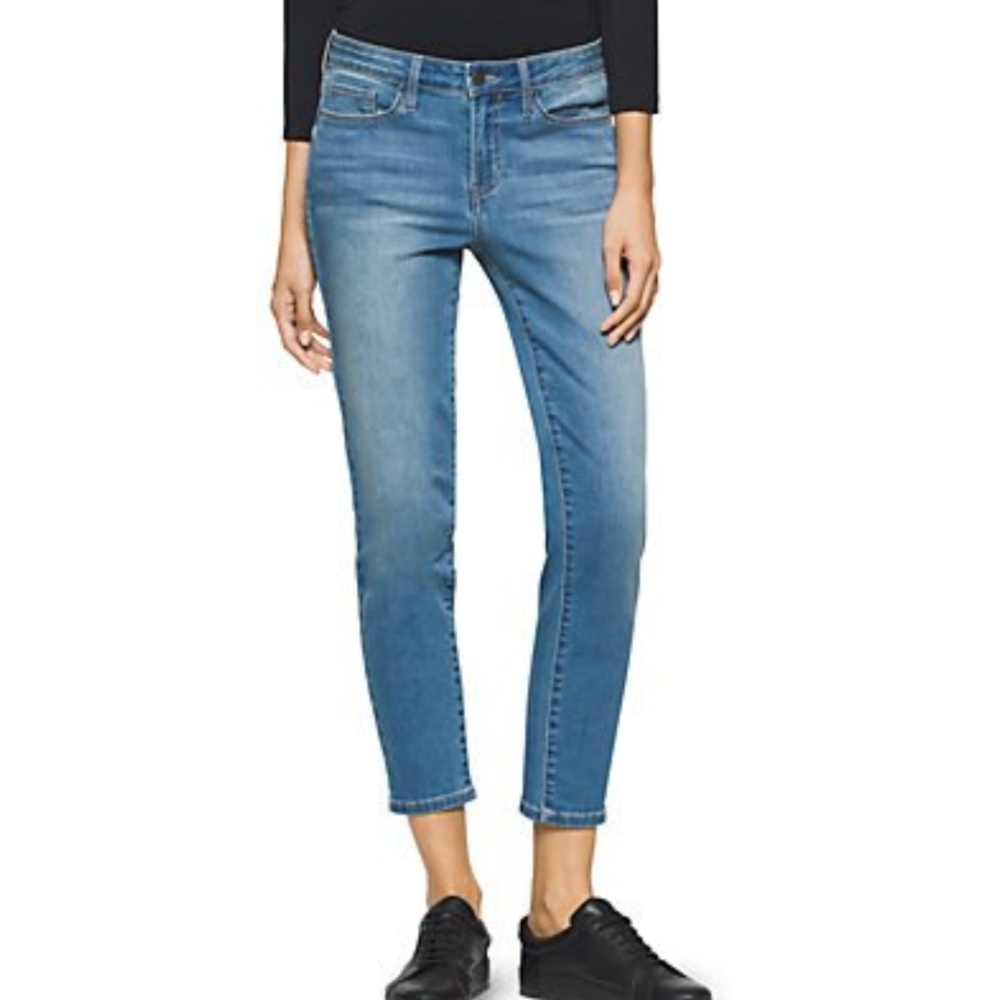 ALL MUST GO! Calvin Klein Skinny Jeans